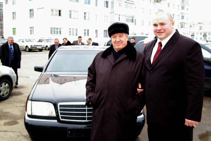 Andrei Chemerkin, his coach and Transgas Director General Zinoviev V.V.